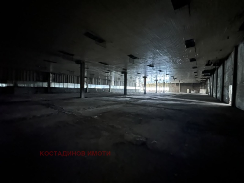 Na sprzedaż  Budynek przemysłowy Plowdiw , Industrialna zona - Trakija , 17000 mkw | 17215914 - obraz [6]