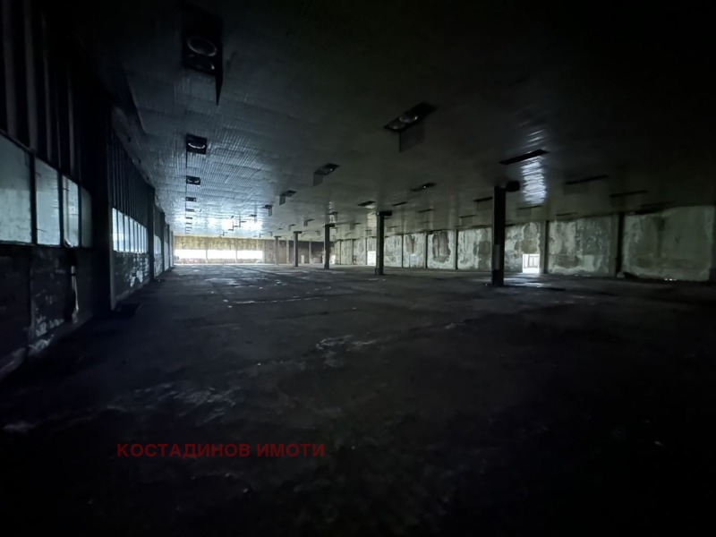 Na sprzedaż  Budynek przemysłowy Plowdiw , Industrialna zona - Trakija , 17000 mkw | 17215914 - obraz [7]