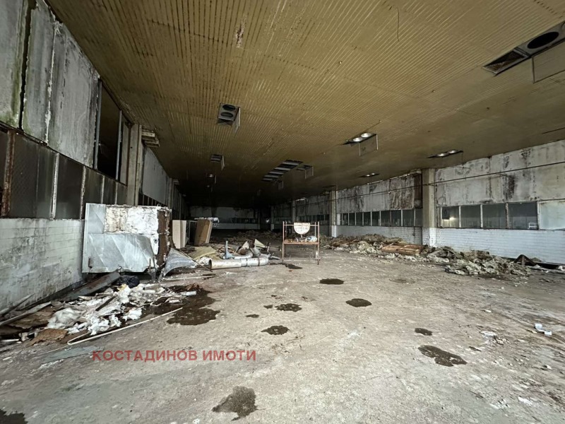 Na sprzedaż  Budynek przemysłowy Plowdiw , Industrialna zona - Trakija , 17000 mkw | 17215914 - obraz [10]