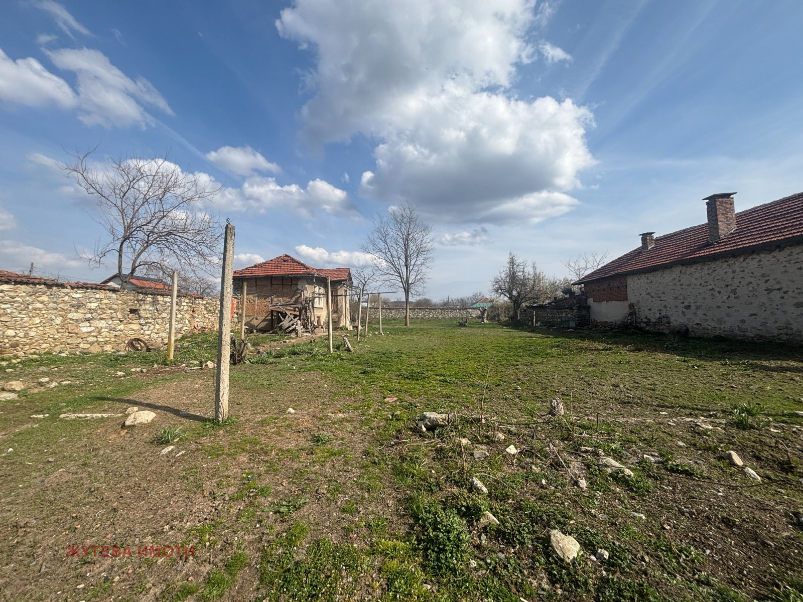 Продава КЪЩА, с. Васил Левски, област Пловдив, снимка 13 - Къщи - 54050328