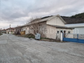 Edificio industrial Veliki Preslav, región Shumen 4