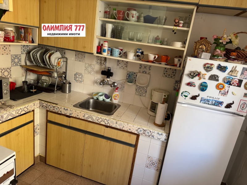 Till salu  2 sovrum Pleven , 9-ti kvartal , 100 kvm | 90195118
