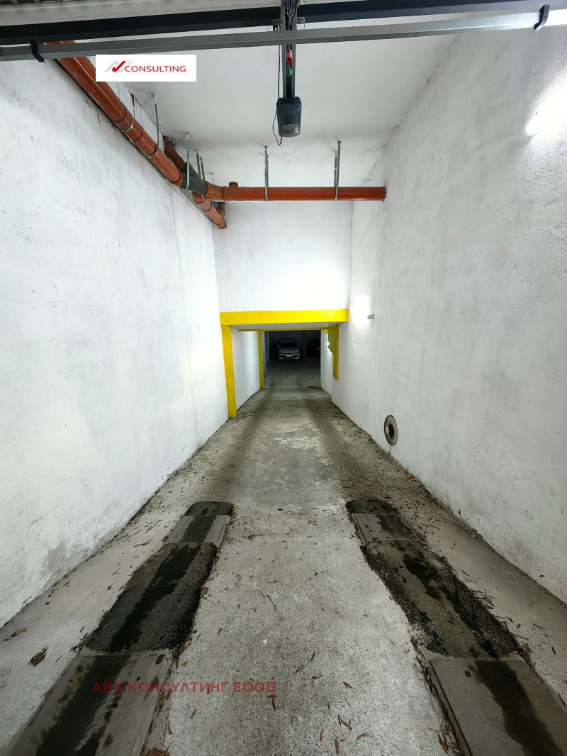 Продава ГАРАЖ, ПАРКОМЯСТО, гр. София, Лагера, снимка 3 - Гаражи и паркоместа - 53539940