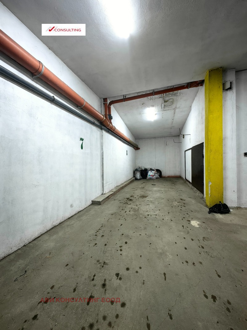 Продава ГАРАЖ, ПАРКОМЯСТО, гр. София, Лагера