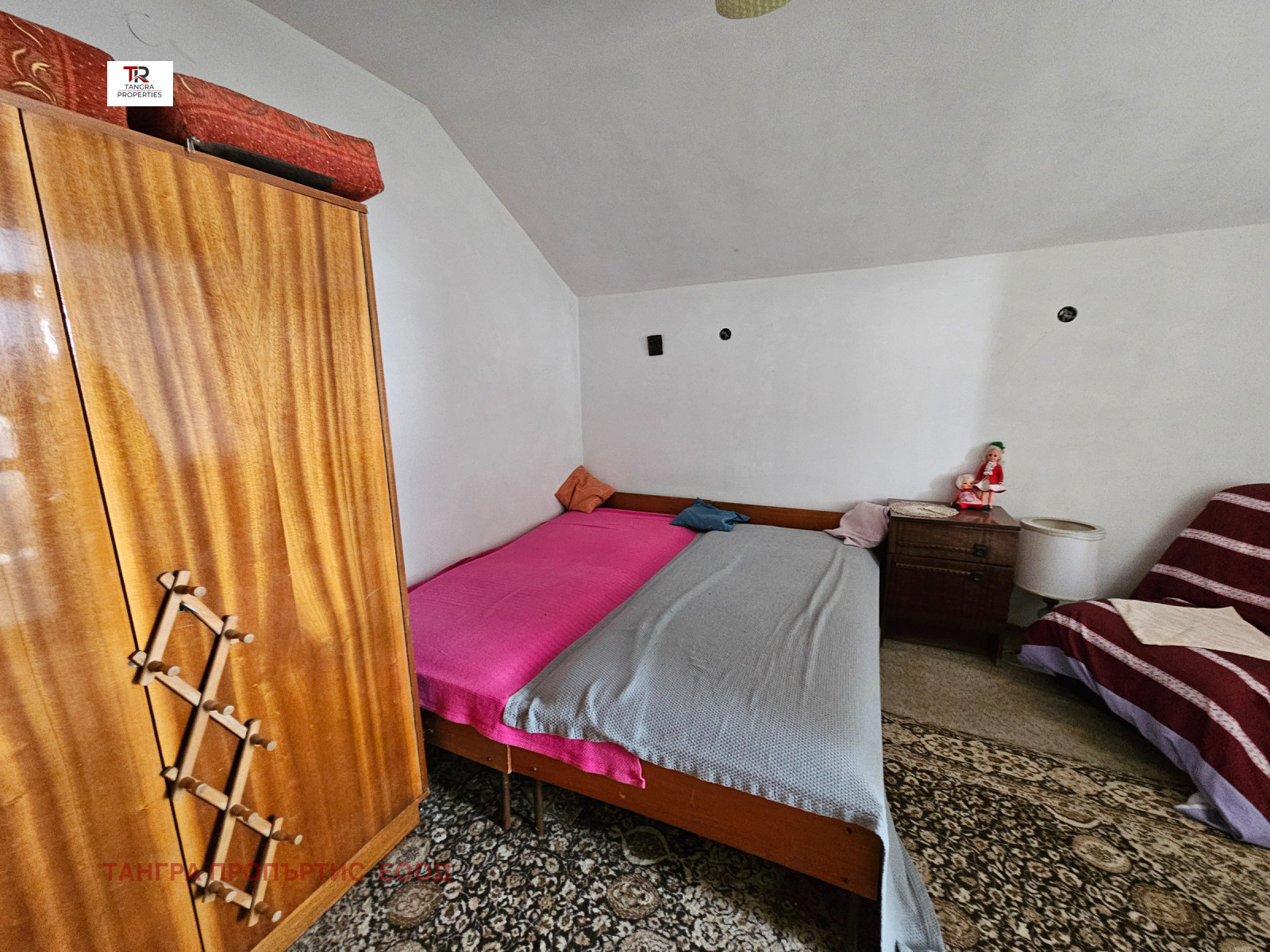 Продава КЪЩА, с. Бобораци, област Перник, снимка 8 - Къщи - 54093407