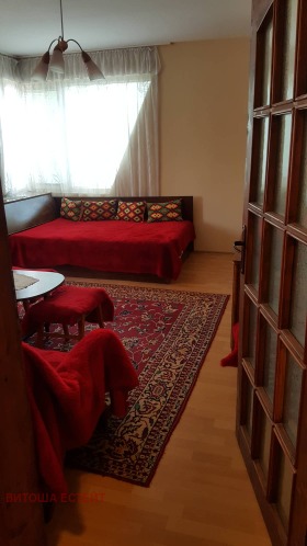 1 quarto Centar, Targovichtche 5