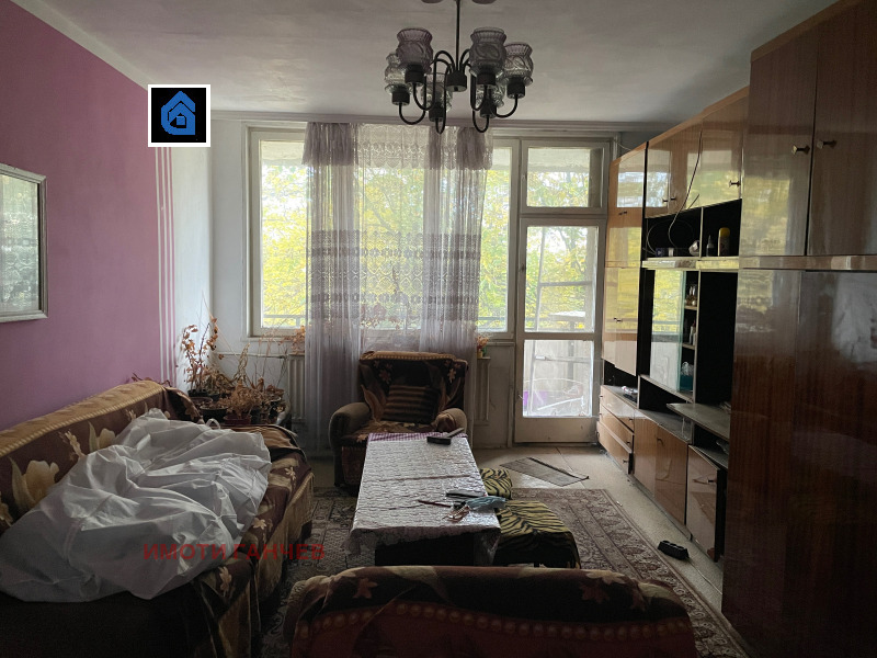 Продава 4-СТАЕН, гр. Стара Загора, Три чучура - юг