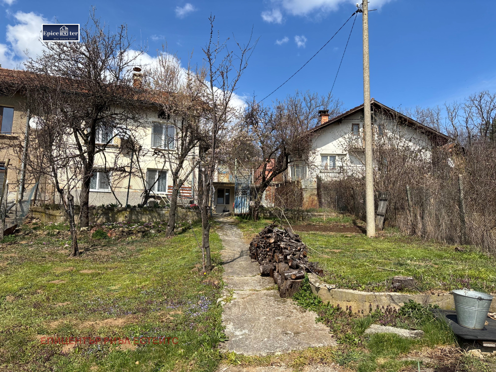 Продава КЪЩА, с. Дрен, област Перник, снимка 2 - Къщи - 54007775