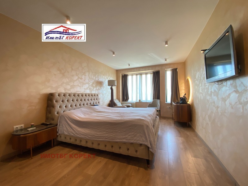 Продава  3-стаен град София , Център , 110 кв.м | 46051604