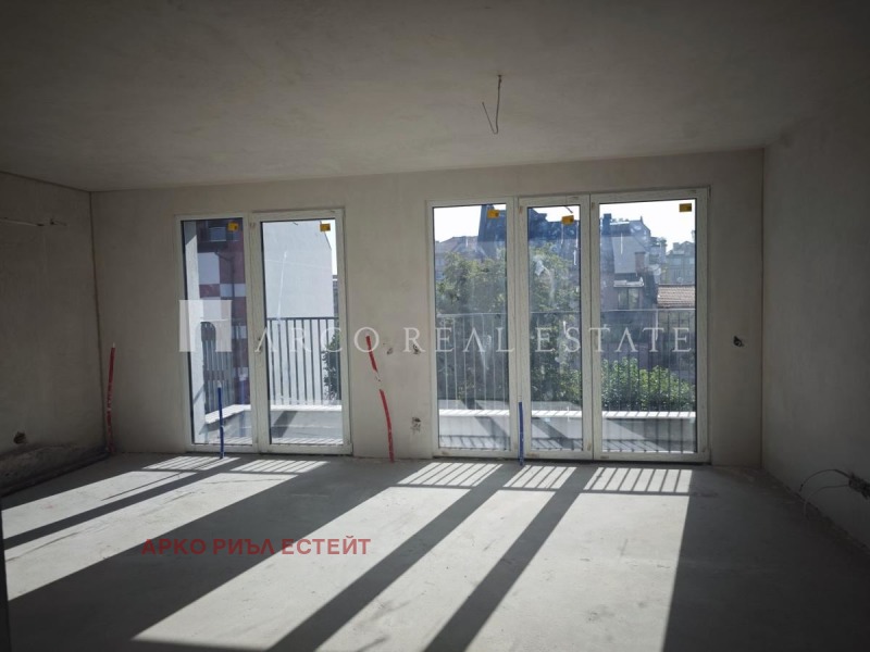 En venta  3 dormitorios Sofia , Tsentar , 150 metros cuadrados | 86270713 - imagen [2]