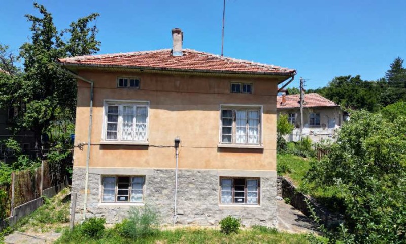 Продава  Къща град Габрово , Бичкиня , 144 кв.м | 76082841