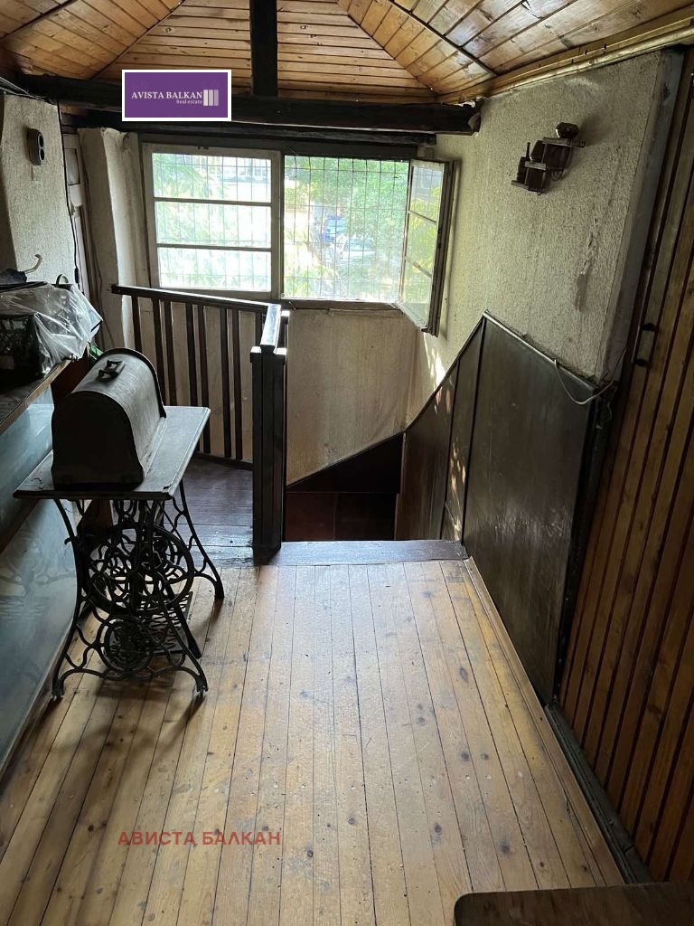 Продава КЪЩА, гр. София, Хиподрума, снимка 7 - Къщи - 53732290