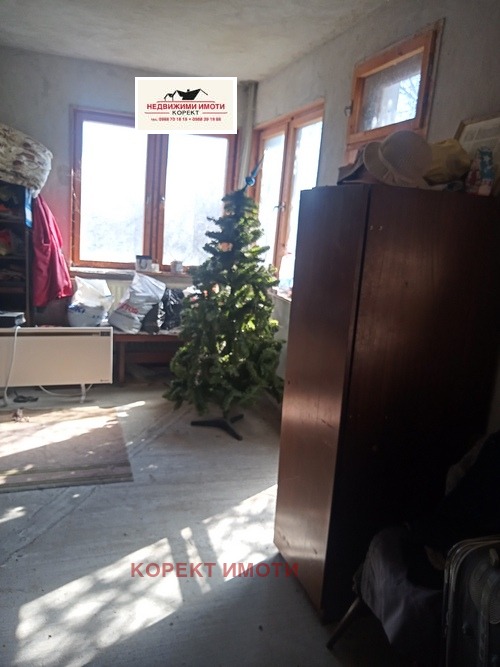 Продава КЪЩА, с. Върбак, област Шумен, снимка 11 - Къщи - 54047187