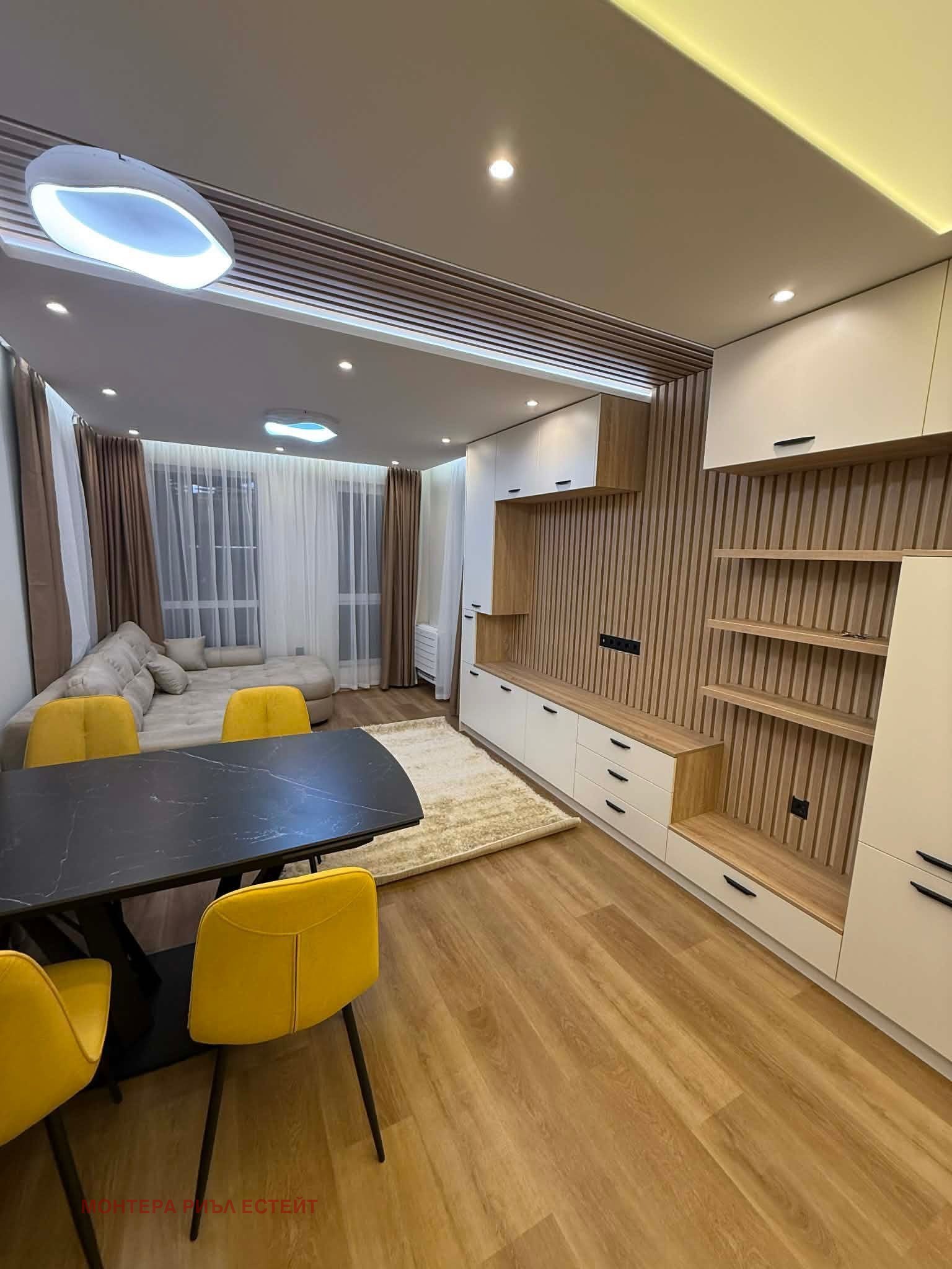 Продава 3-СТАЕН, гр. Варна, м-т Пчелина