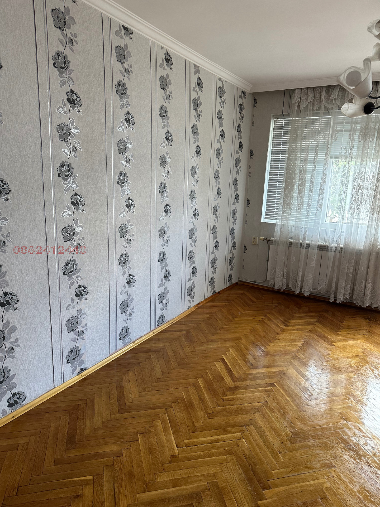 Продава 4-СТАЕН, гр. Добрич, Център