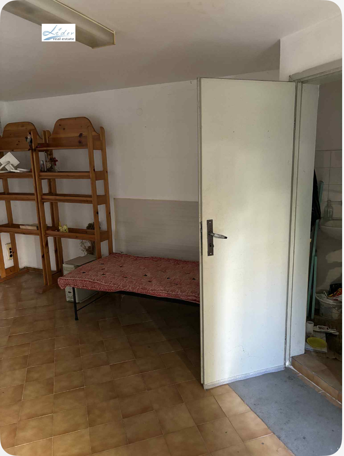 Продава ОФИС, гр. Пловдив, Въстанически, снимка 2 - Офиси - 50867191