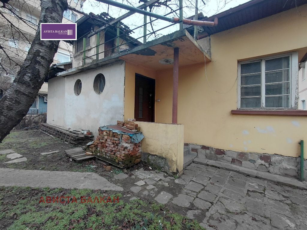 Продава КЪЩА, гр. София, Хиподрума, снимка 15 - Къщи - 53732290