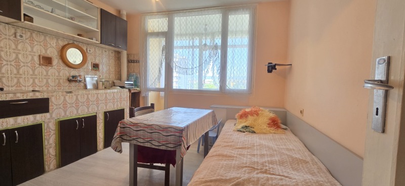 Продава 2-СТАЕН, гр. Шумен, Тракия, снимка 2 - Апартаменти - 52661237