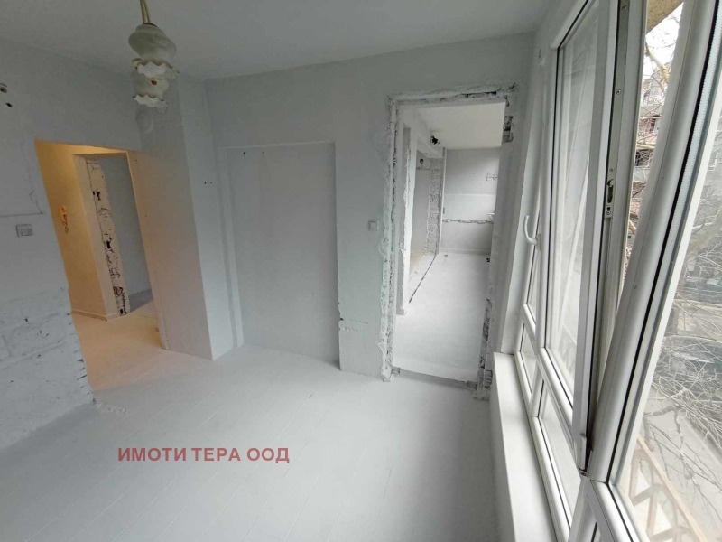 Продава  3-стаен град Варна , Чаталджа , 80 кв.м | 24134732 - изображение [2]