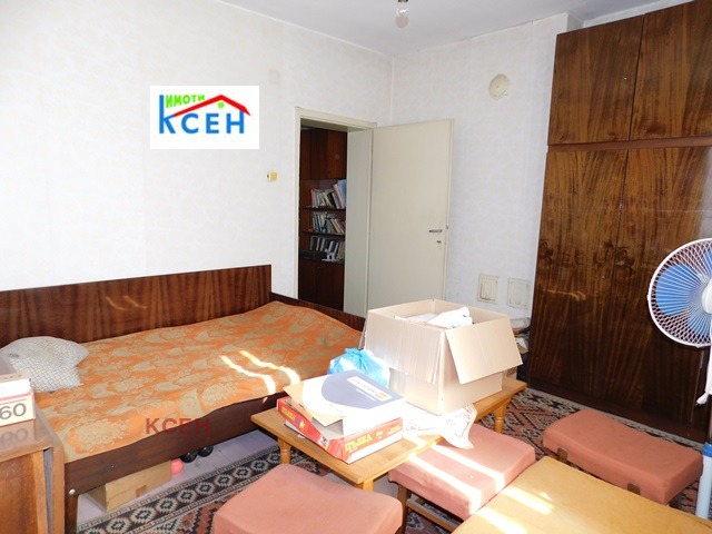 Продава ЕТАЖ ОТ КЪЩА, гр. Търговище, Вароша, снимка 7 - Етаж от къща - 47626946