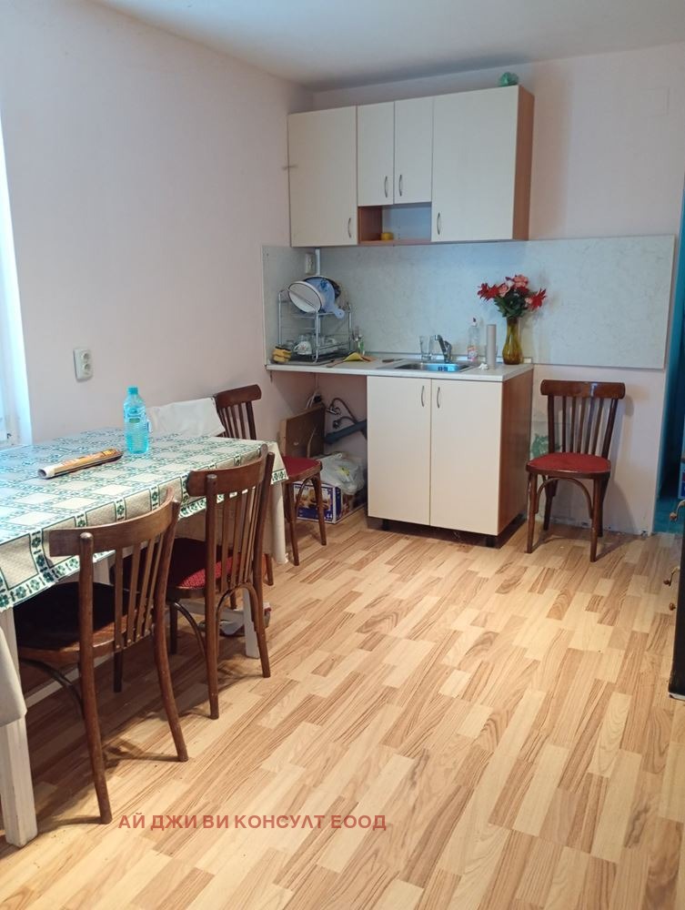 Продава КЪЩА, гр. София, с. Чепинци, снимка 2 - Къщи - 55628380