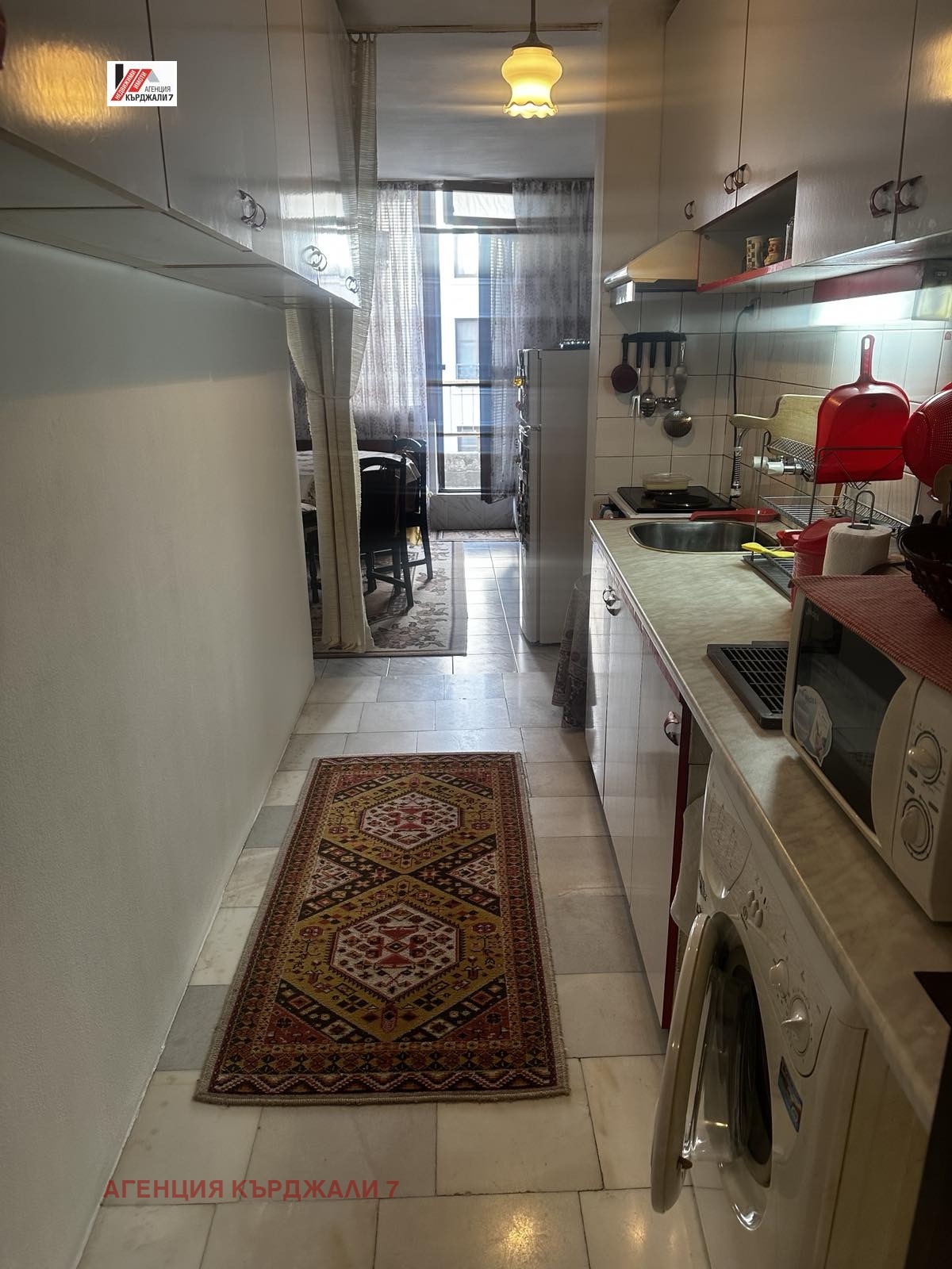 Продава МНОГОСТАЕН, гр. Кърджали, Център, снимка 4 - Апартаменти - 54076589