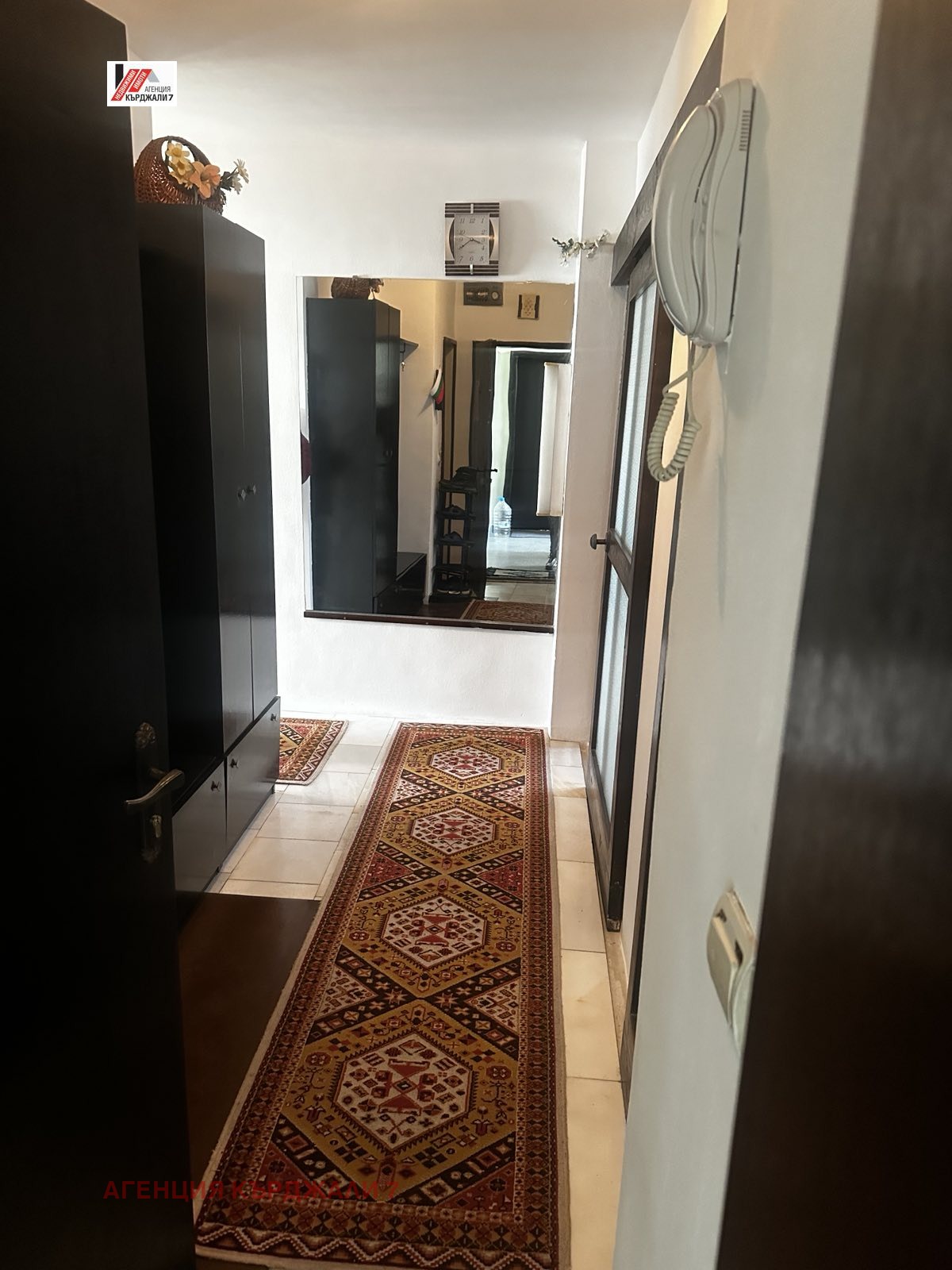 Продава МНОГОСТАЕН, гр. Кърджали, Център, снимка 3 - Апартаменти - 54076589