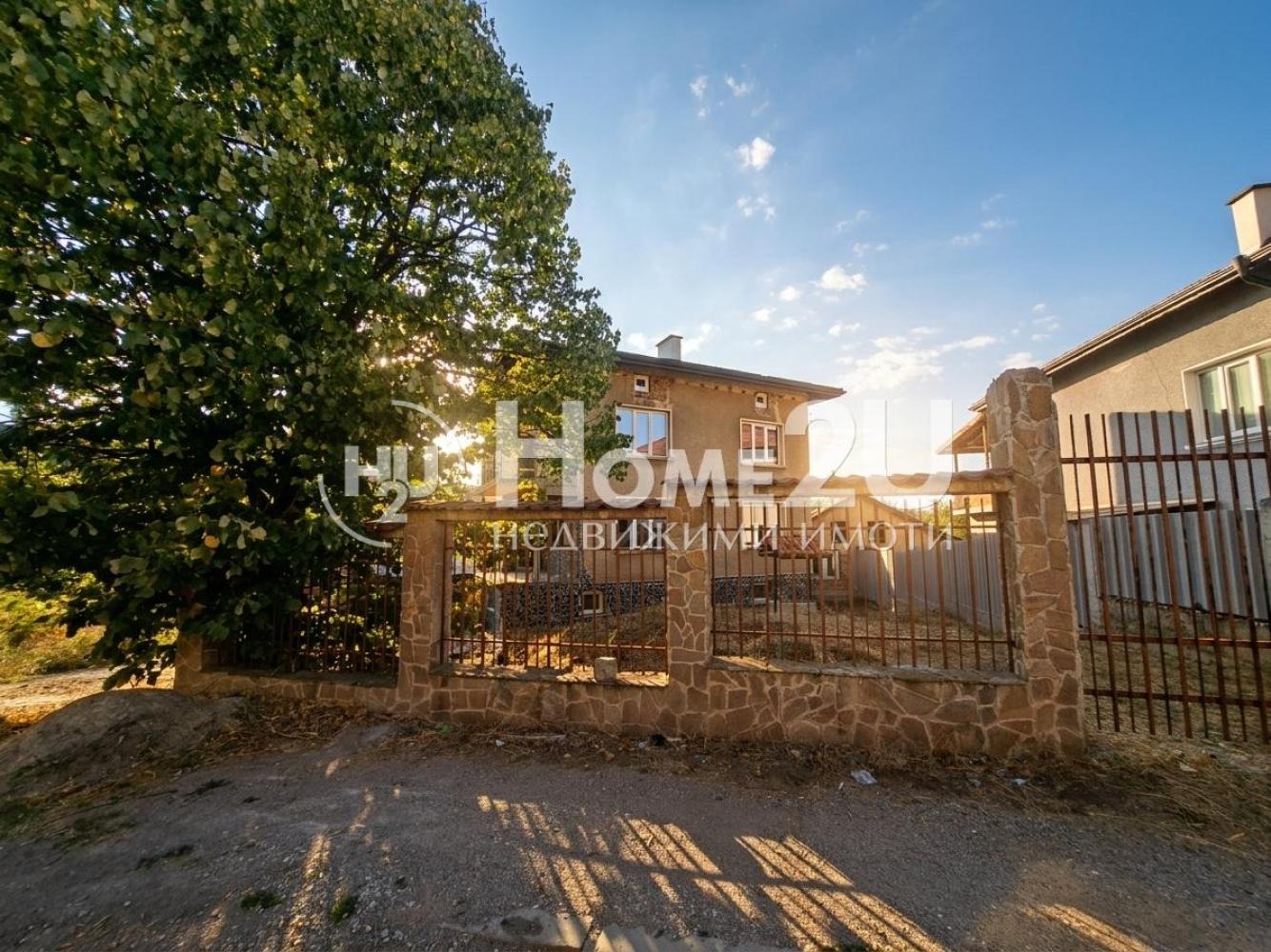 Продава КЪЩА, гр. Перник, Ладовица