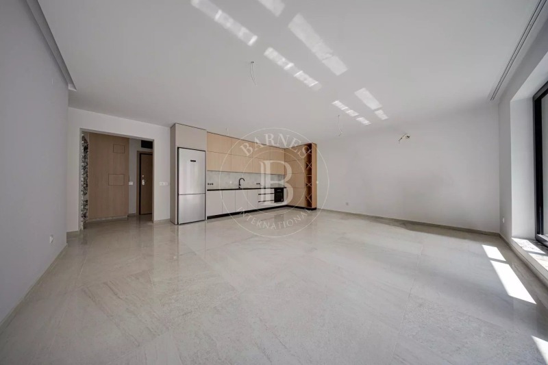 Продава 4-СТАЕН в град София, Оборище - 169 кв.м / 800 000 € » 1 564 664.00 лв., БАРНС БЪЛГАРИЯ