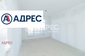 1 chambre Izgrev, Varna