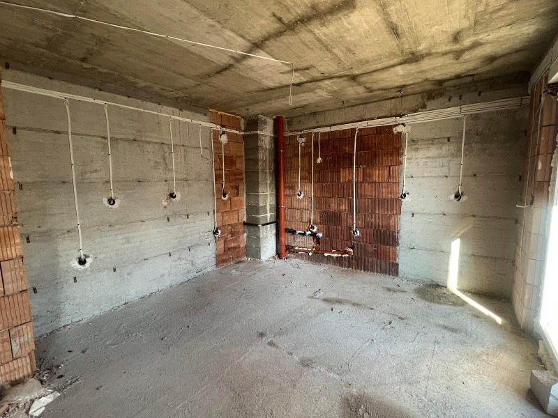 Продава 3-СТАЕН, гр. Пловдив, Остромила, снимка 3 - Апартаменти - 52651927