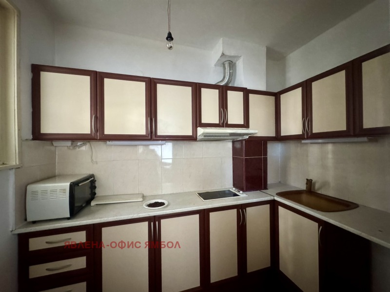 Продава 3-СТАЕН, гр. Ямбол, Център, снимка 7 - Апартаменти - 52836663