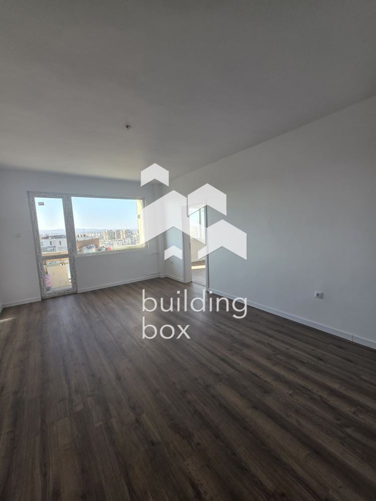 Продава 3-СТАЕН, гр. София, Толстой