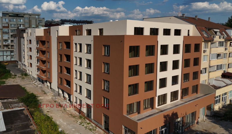 Продава 3-СТАЕН в град Велико Търново, Бузлуджа - 104 кв.м / 129 600 € » 253 475.57 лв., АГРО БУЛ ИНВЕСТ ООД