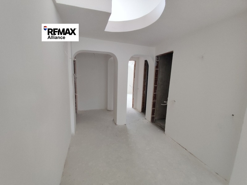 Продава МЕЗОНЕТ, гр. Перник, Център, снимка 10 - Апартаменти - 52352861