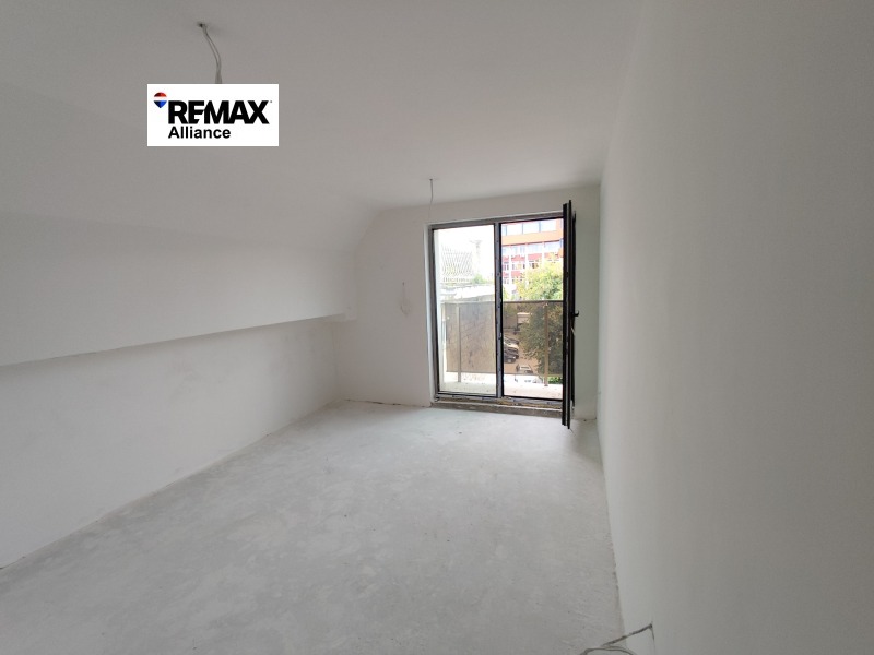 Продава МЕЗОНЕТ, гр. Перник, Център, снимка 2 - Апартаменти - 52352861