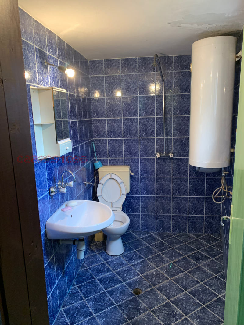 Продава КЪЩА, гр. Перник, Калкас, снимка 13 - Къщи - 52770046