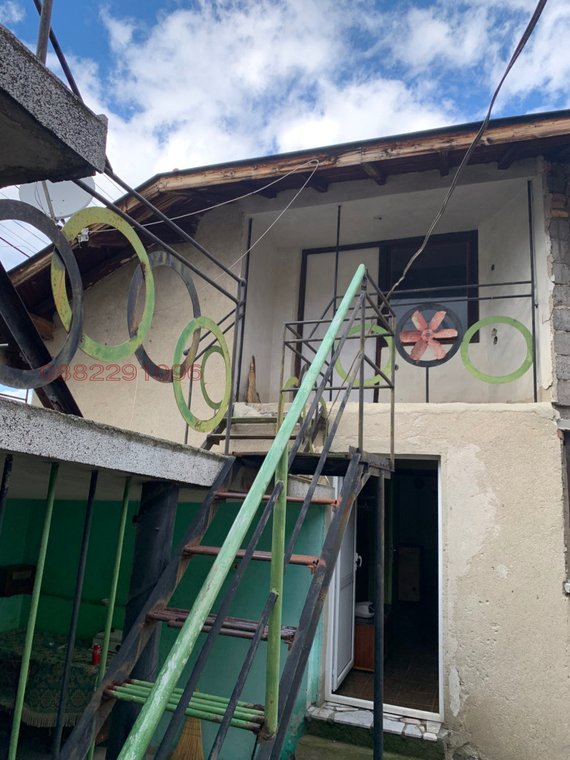 Продава КЪЩА, гр. Перник, Калкас, снимка 6 - Къщи - 52770046