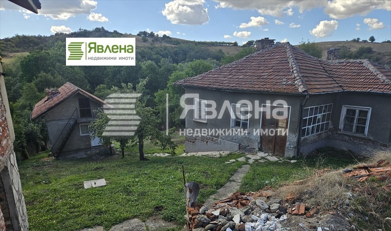 Продава КЪЩА, с. Големо Бучино, област Перник, снимка 10 - Къщи - 52619118