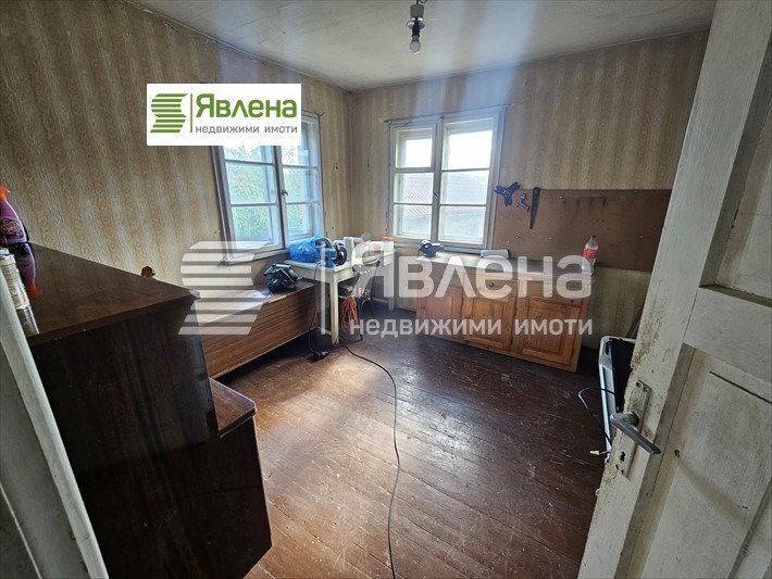 Продава КЪЩА, с. Големо Бучино, област Перник, снимка 8 - Къщи - 52619118