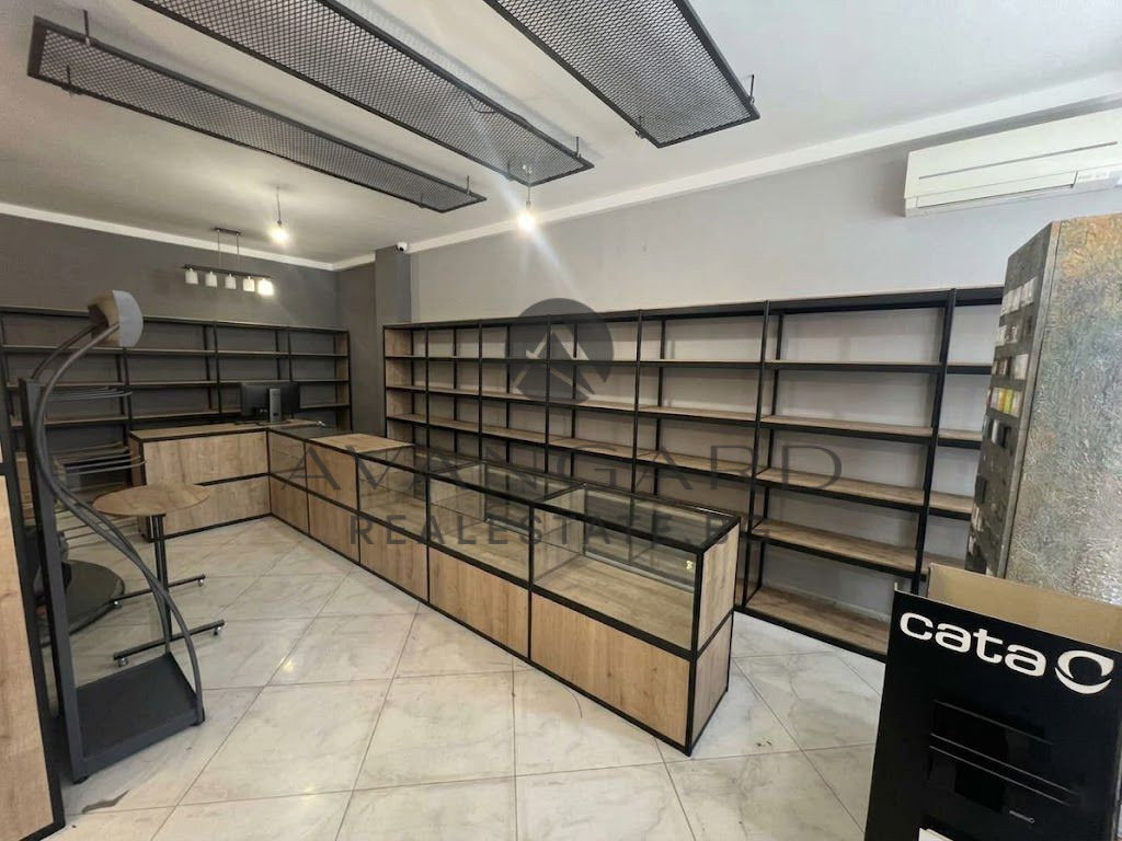 Продава МАГАЗИН, гр. Пловдив, Кючук Париж, снимка 2 - Магазини - 54040894