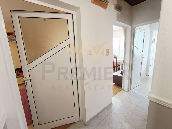 Продава 2-СТАЕН, гр. Бургас, Славейков, снимка 8 - Апартаменти - 53366585