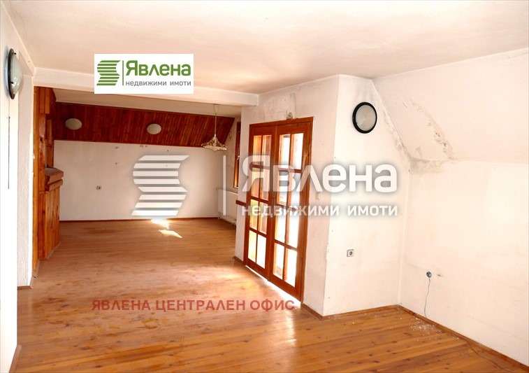 Продава 3-СТАЕН, гр. Кърджали, Резбарци, снимка 2 - Aпартаменти - 49049539