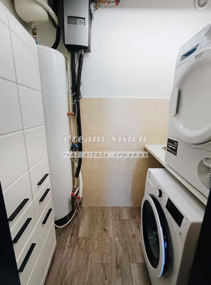 De vânzare  3 dormitoare Sofia , Țentâr , 240 mp | 67731915 - imagine [12]