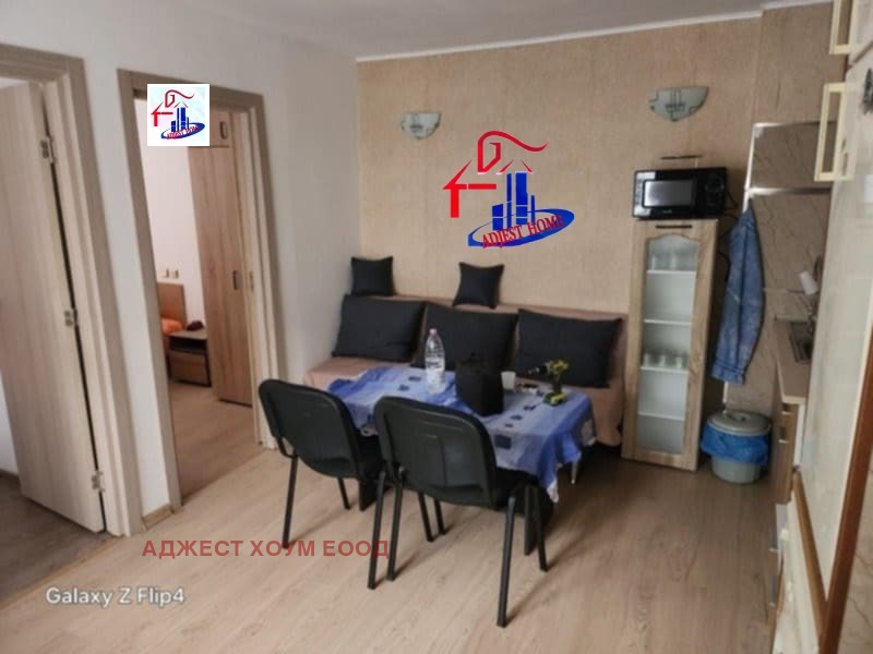 Продава ЕТАЖ ОТ КЪЩА, гр. Шумен, Център