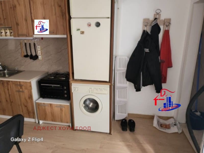 Продава ЕТАЖ ОТ КЪЩА, гр. Шумен, Център