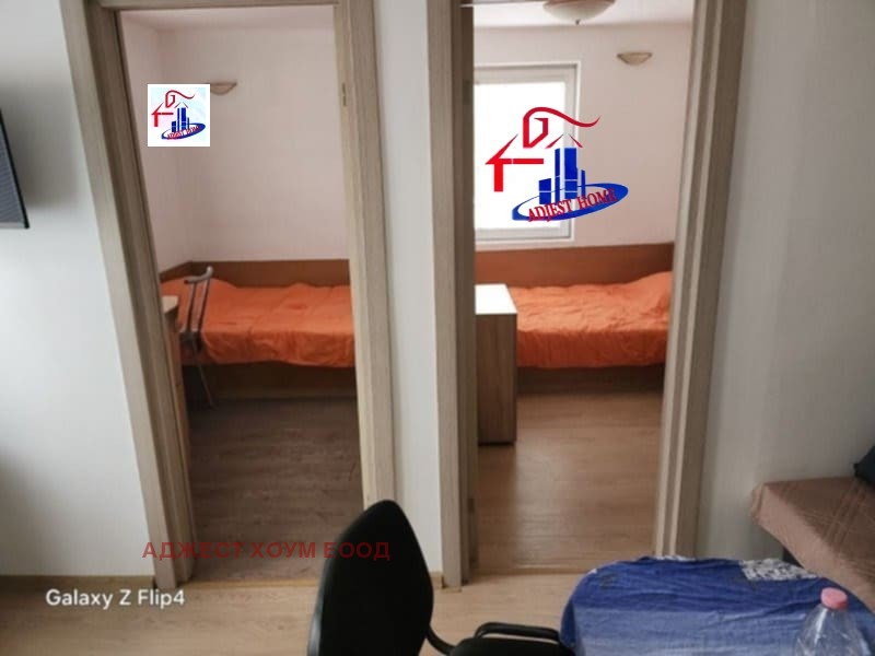 Продава ЕТАЖ ОТ КЪЩА, гр. Шумен, Център, снимка 6 - Етаж от къща - 52718885