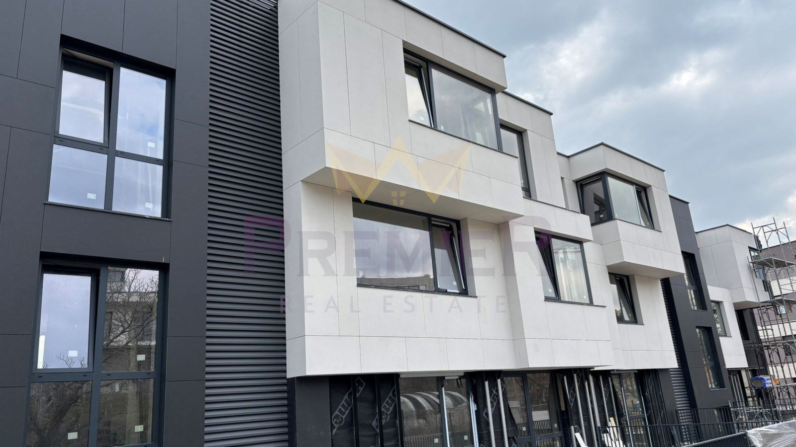 Продава 4-СТАЕН, гр. Варна, Бриз, снимка 17 - Апартаменти - 54278800