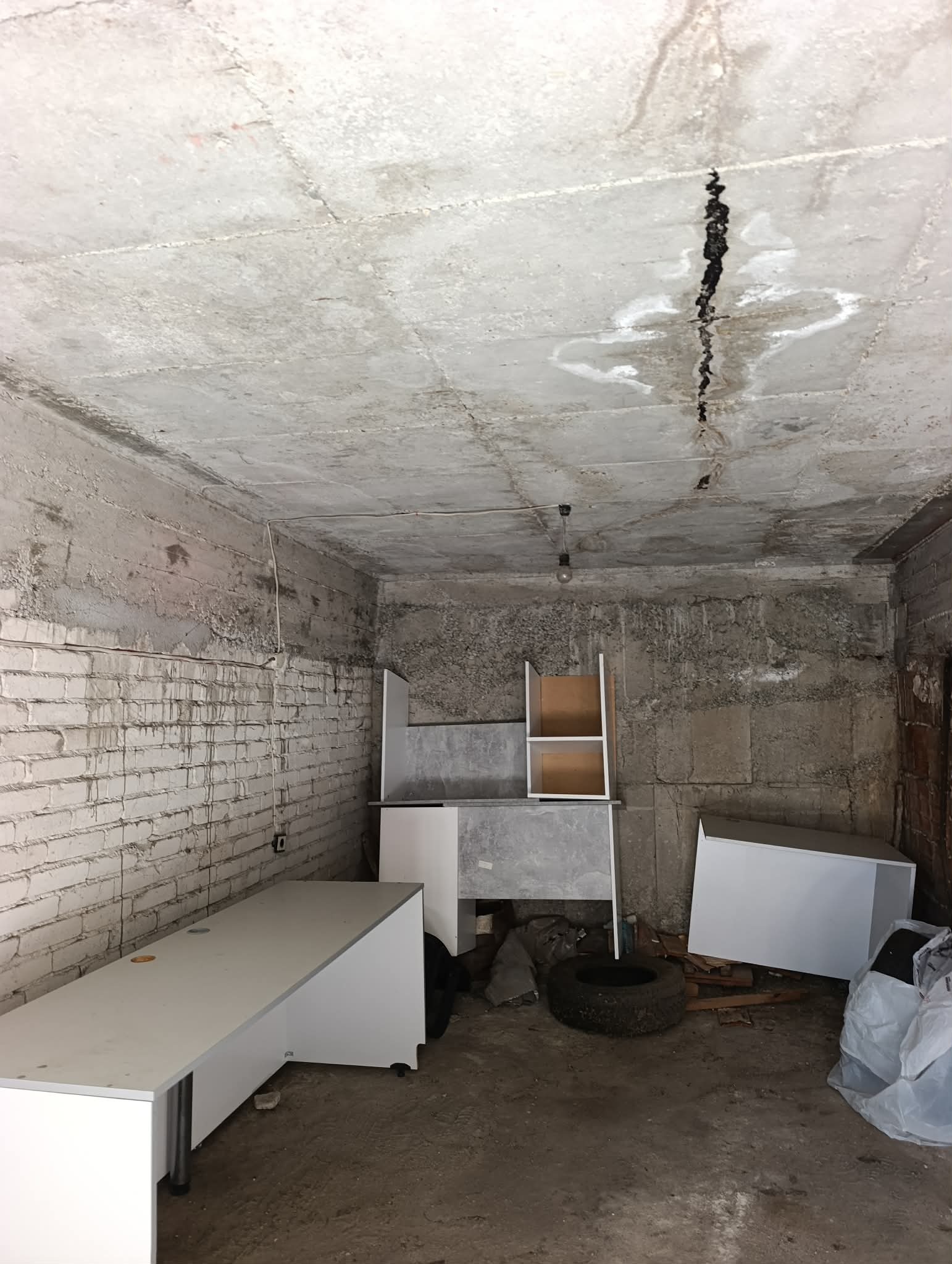 Продава ГАРАЖ, ПАРКОМЯСТО, гр. Карлово, област Пловдив, снимка 3 - Гаражи и паркоместа - 55853425