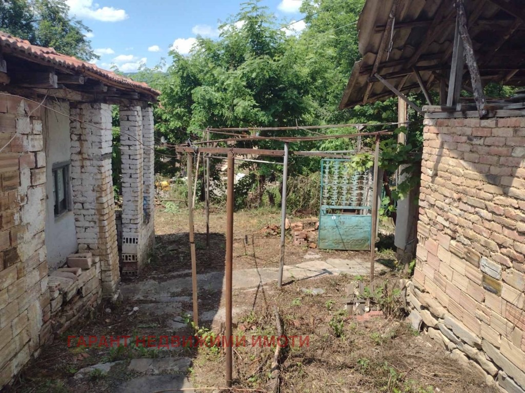 Продава КЪЩА, гр. Севлиево, област Габрово, снимка 2 - Къщи - 52981883